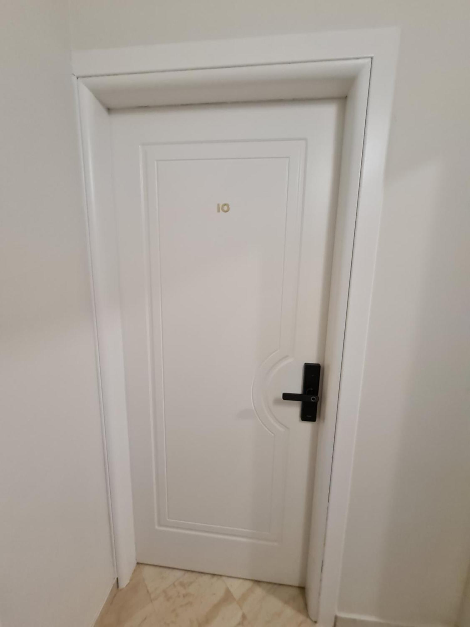 Zigos Apartments Igoumenítsa Rom bilde